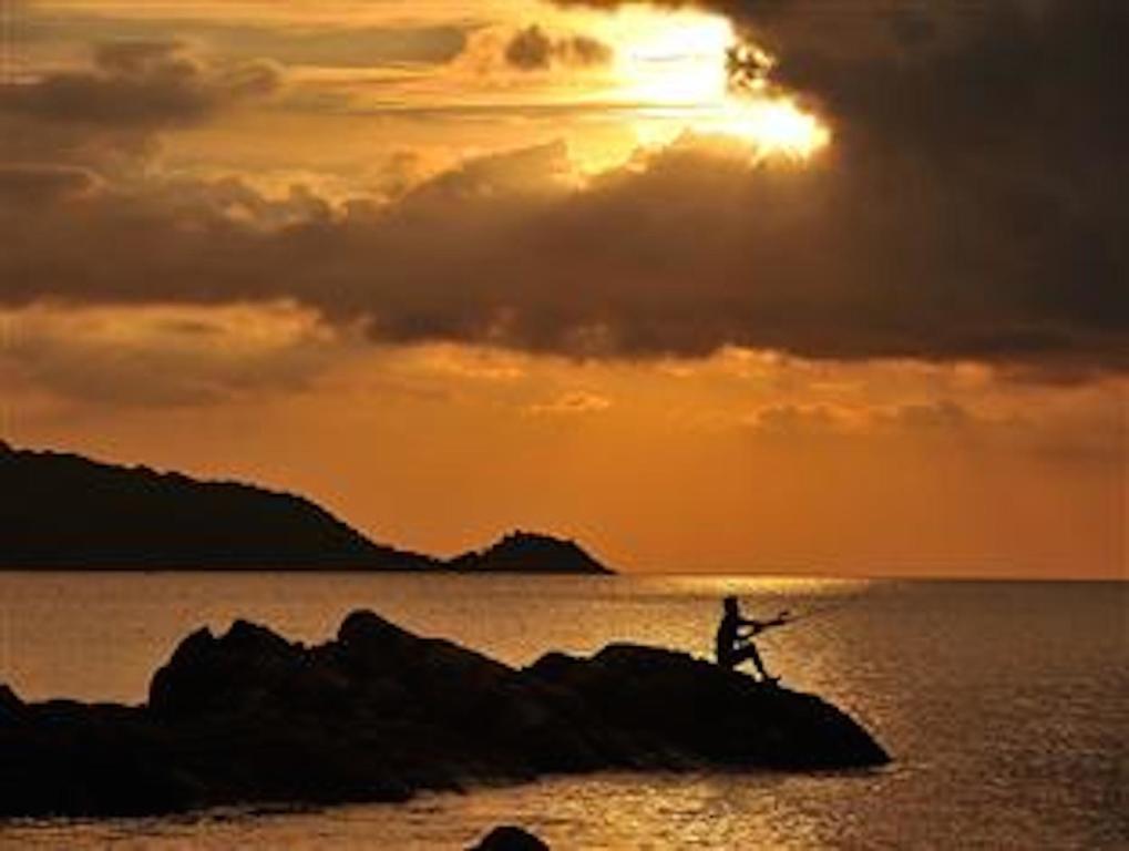 Deva Suites Patong Phuket Eksteriør billede