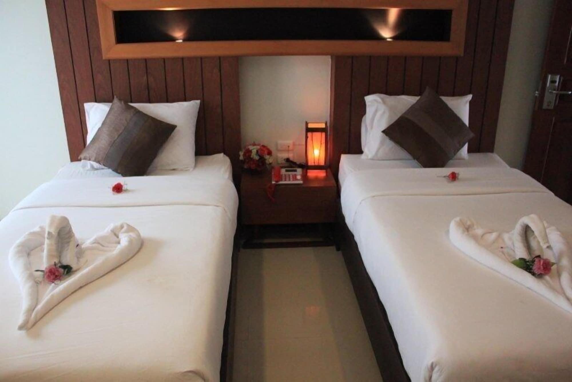 Deva Suites Patong Phuket Eksteriør billede