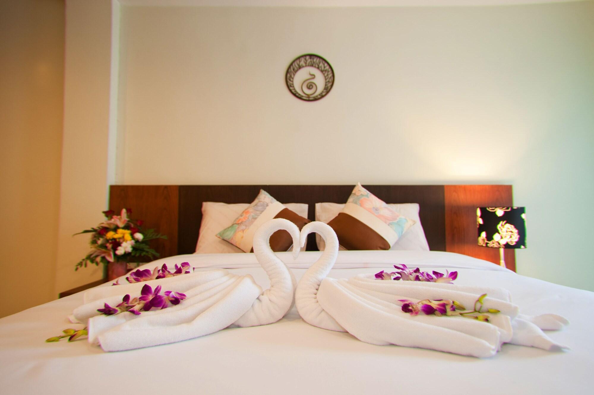 Deva Suites Patong Phuket Eksteriør billede