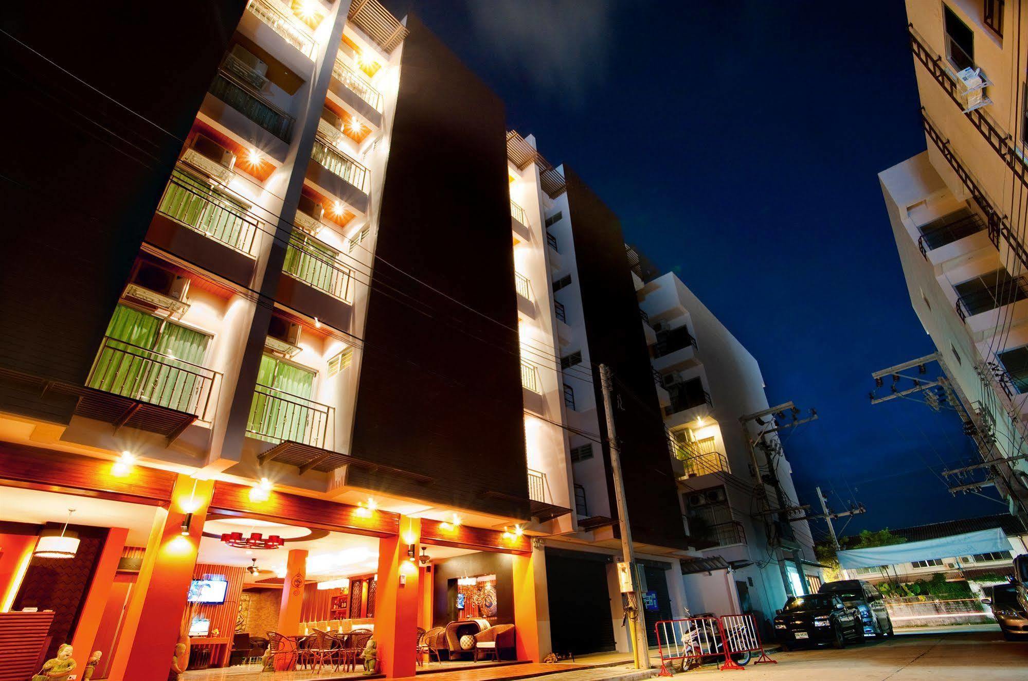 Deva Suites Patong Phuket Eksteriør billede
